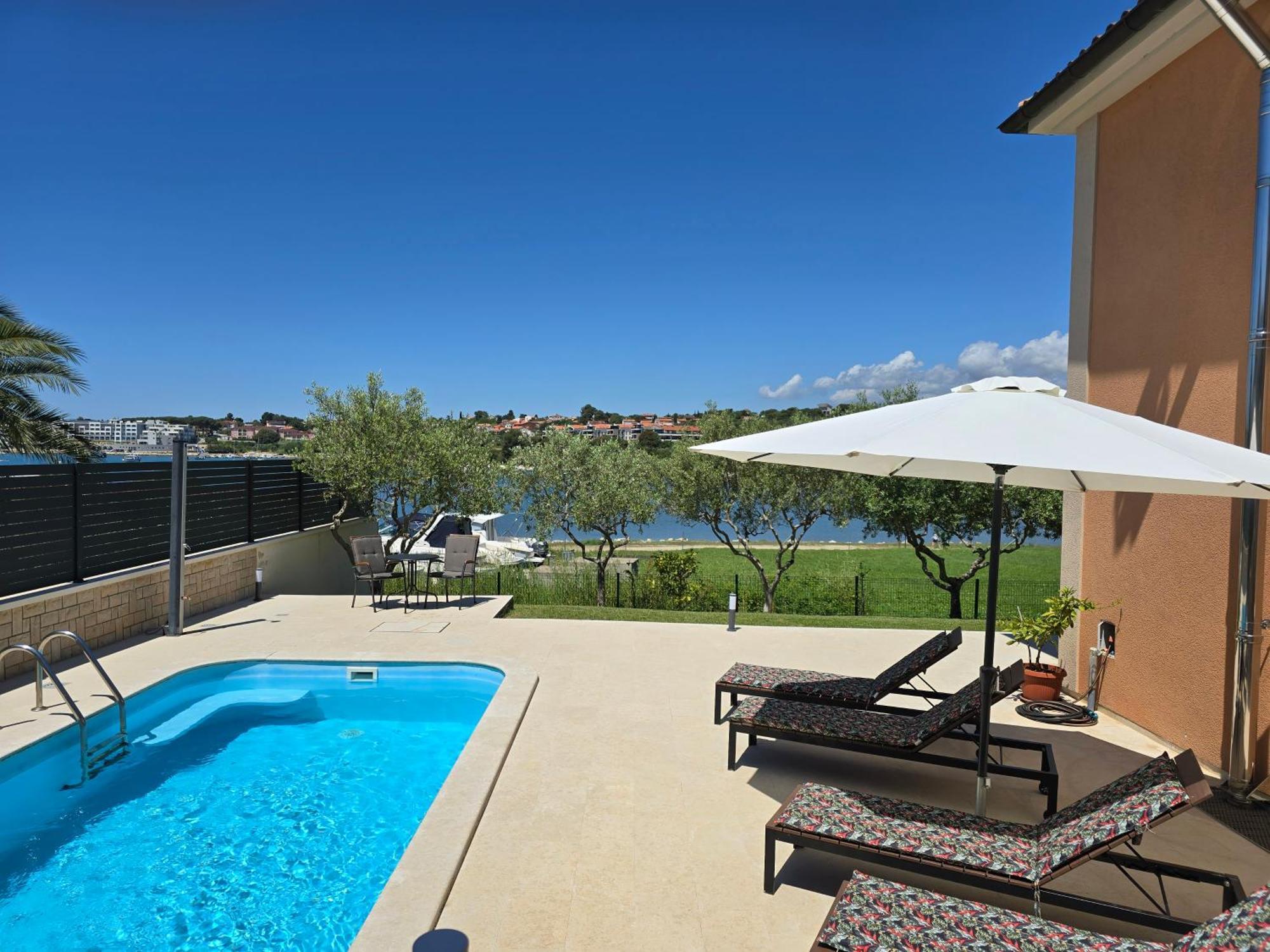 Olive Garden, Apartment With A Private Pool Banjole Exterior photo